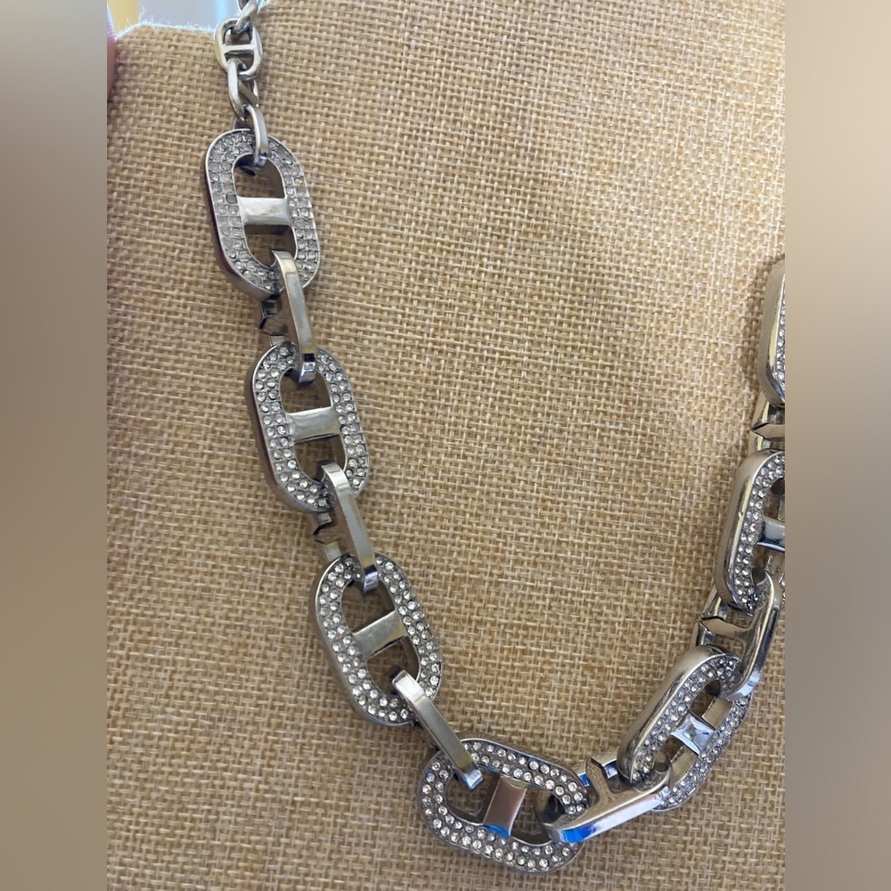 Ann Taylor Large Mariner Link w/ Crystals Necklace - Picture 5 of 6